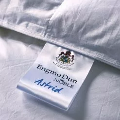 Engmo Dun Astrid Fryser Alltid - Duntäcke -Plädar & prydnadskuddar affär 10176007r 3