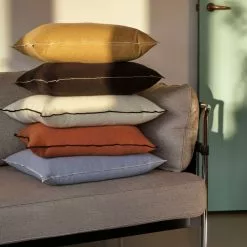 Hay Outline Cushion -Plädar & prydnadskuddar affär 10689835r 10