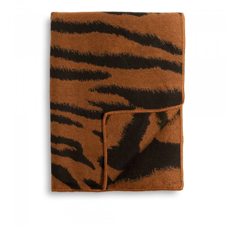L'objet Tiger Jacquard Throw 3 L'objet Tiger Jacquard Throw