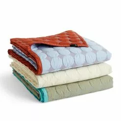 Hay Mega Dot Light Blue -Plädar & prydnadskuddar affär 10712028r 5