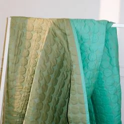 Hay Mega Dot Olive Green -Plädar & prydnadskuddar affär 10712029r 3