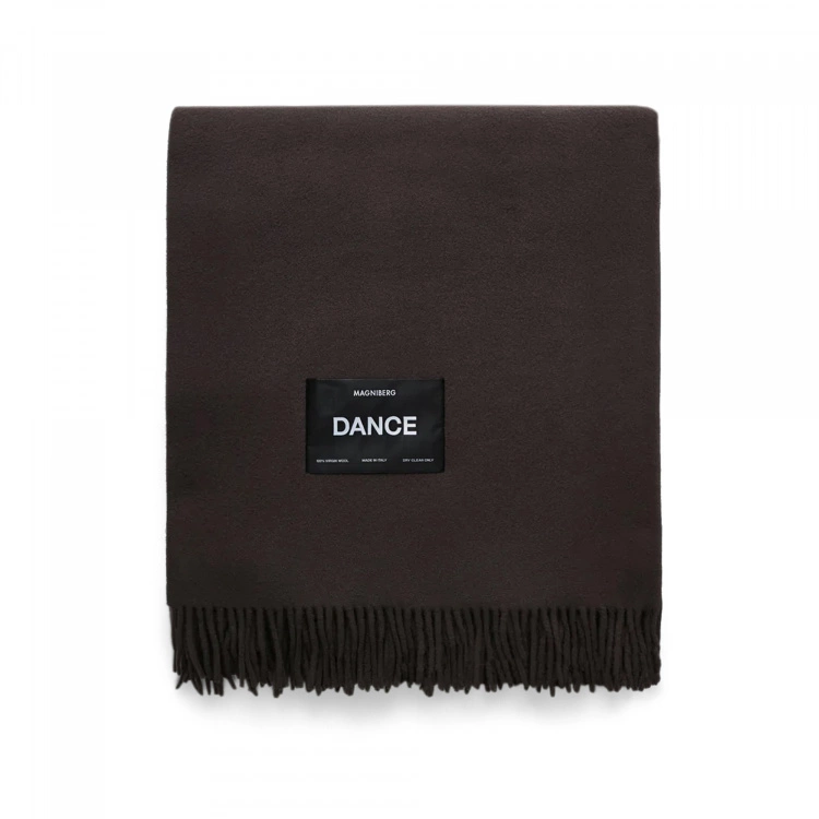 Magniberg Bold Blanket - Dark Chocolate 3 Magniberg Bold Blanket - Dark Chocolate