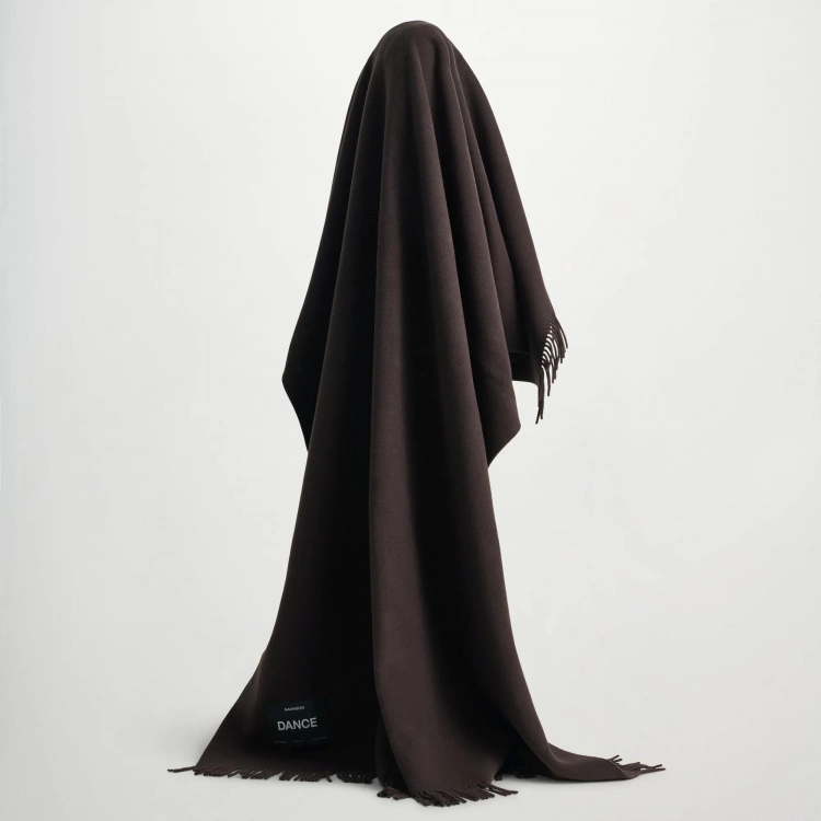 Magniberg Bold Blanket - Dark Chocolate 5 Magniberg Bold Blanket - Dark Chocolate - Bild 3