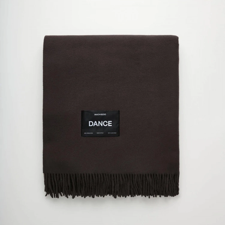 Magniberg Bold Blanket - Dark Chocolate 8 Magniberg Bold Blanket - Dark Chocolate - Bild 6