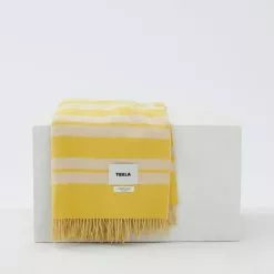 Tekla Le Corbusier Blanket - Blanc/Le Jaune Vif 14 Tekla Le Corbusier Blanket - Blanc/Le Jaune Vif -Plädar & prydnadskuddar affär 10722068 5