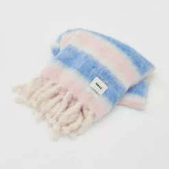 Tekla Le Corbusier Blanket - Outremer Gris/Blue Outremer/Rose Vif -Plädar & prydnadskuddar affär 10722069 5